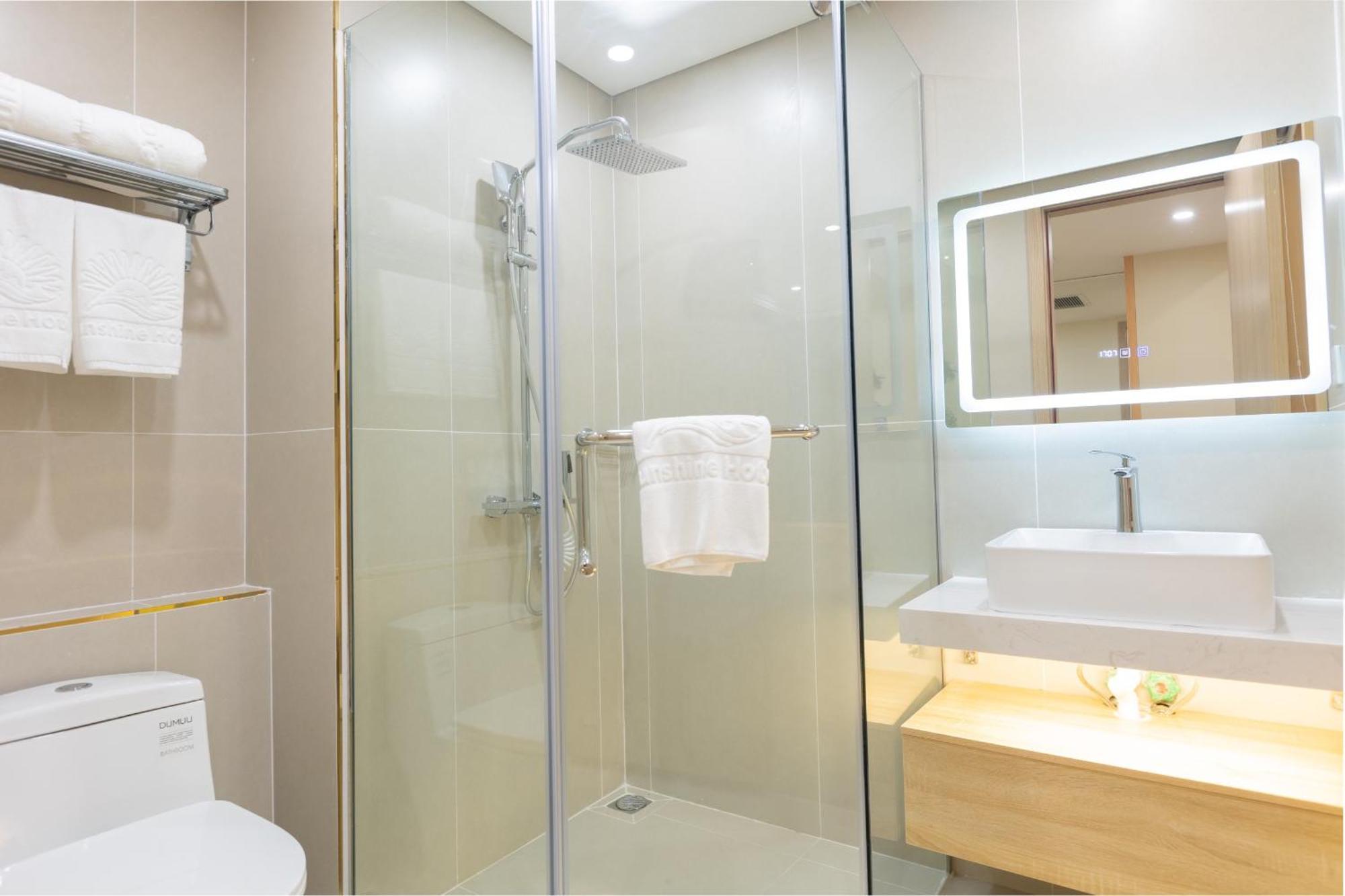 Sunshine Apartment Hotel Mong Cai Ngoại thất bức ảnh