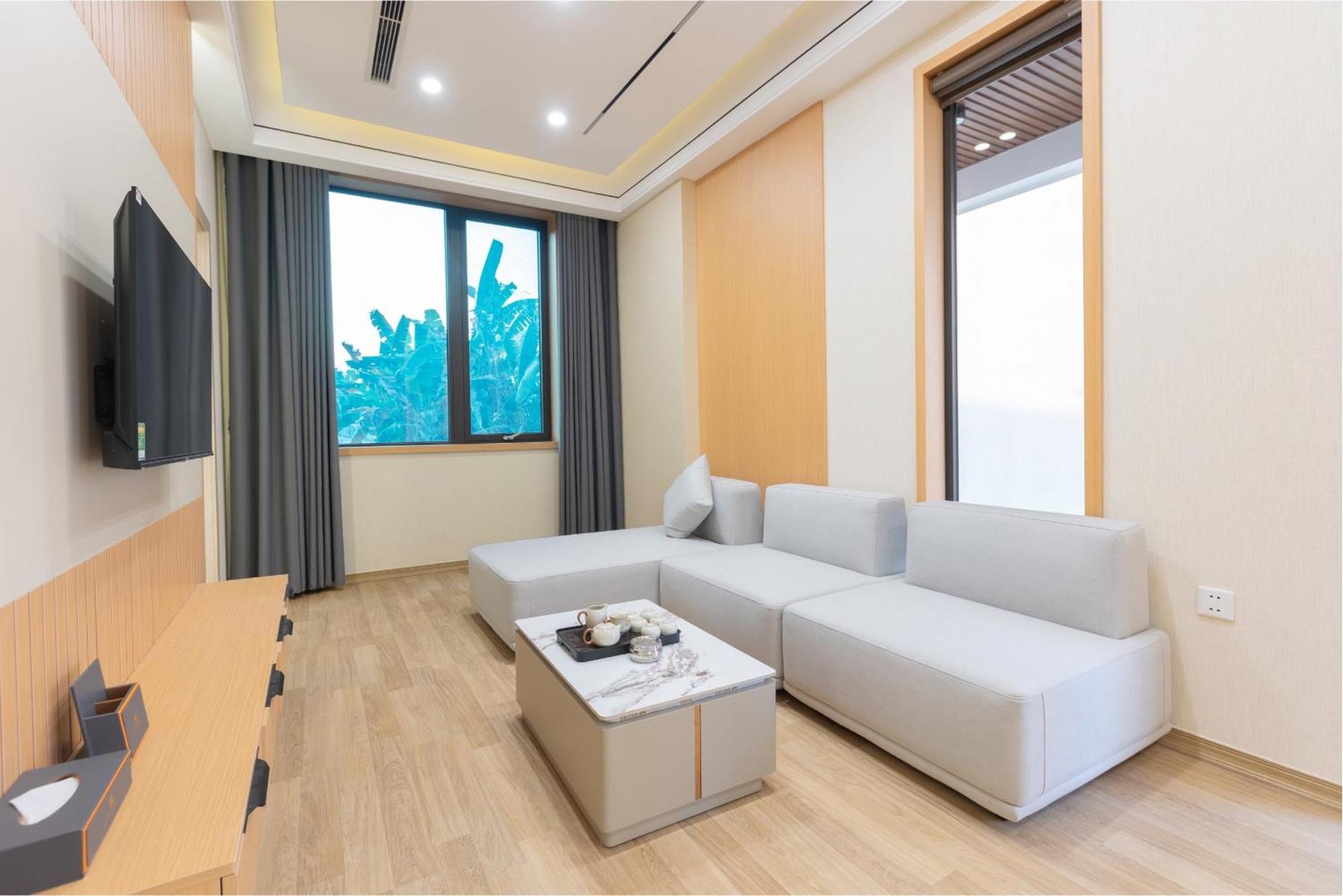 Sunshine Apartment Hotel Mong Cai Ngoại thất bức ảnh