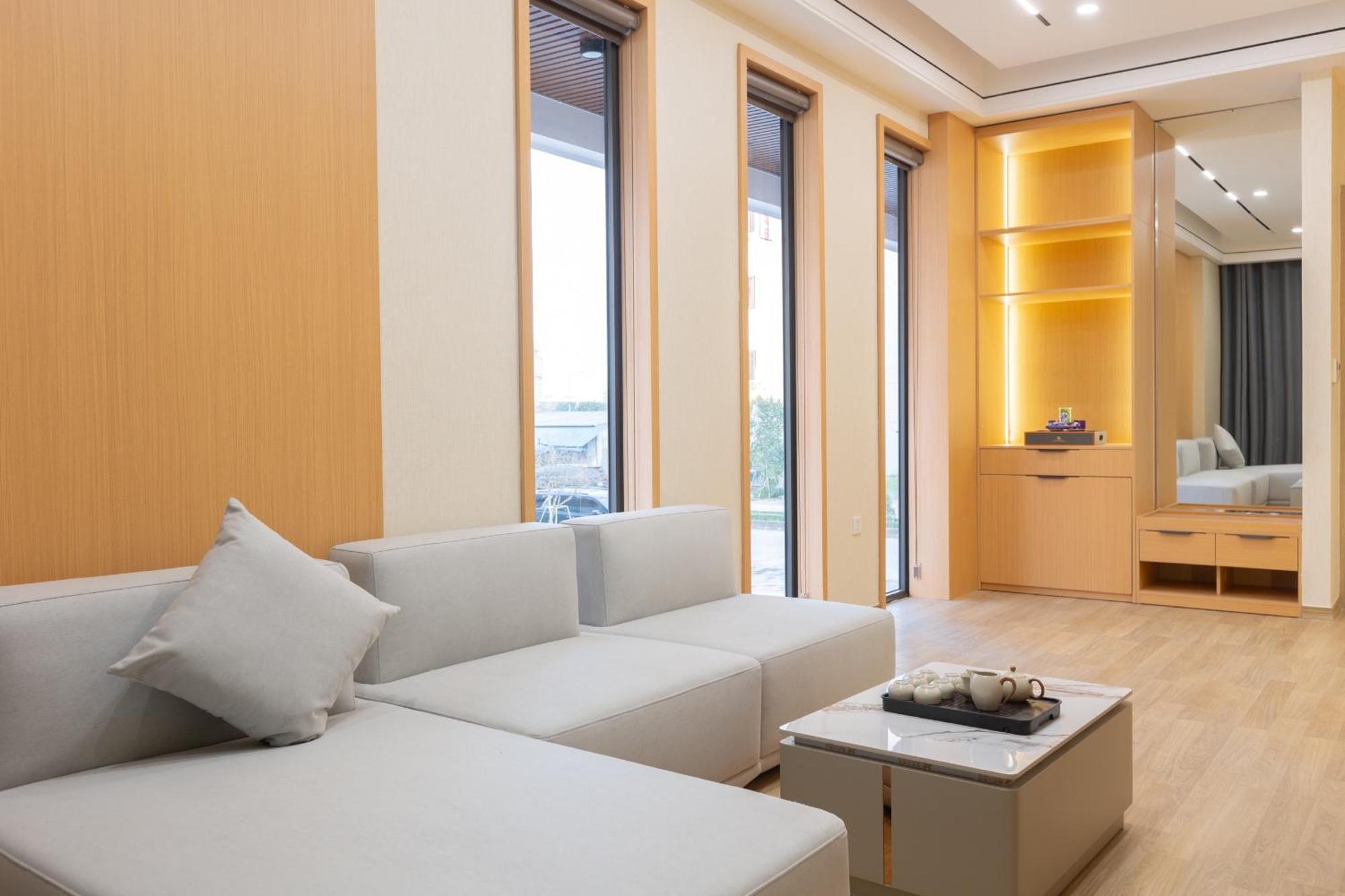 Sunshine Apartment Hotel Mong Cai Ngoại thất bức ảnh